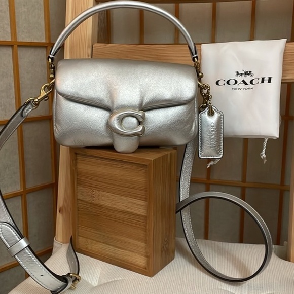 Coach Pillow Tabby Shoulder Bag 18 - Picture 1 of 11